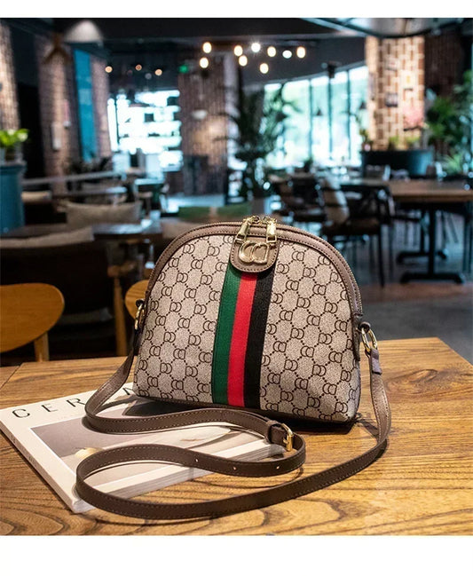 Designer fashion  Women Shoulder Bags Ophidia Small Shell Crossbody Luxury Hand Printed Presbyopia tote bag A BG1