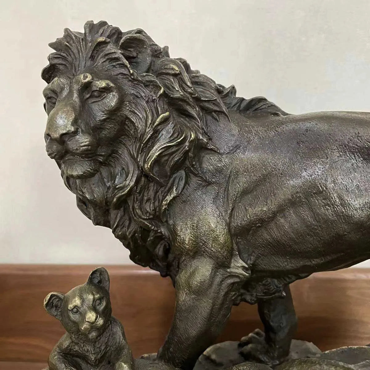 Lion Family Real Bronze Statue Love Wild Animal Sculpture Wildlife Art Home Office Table Decoration Gift Large
