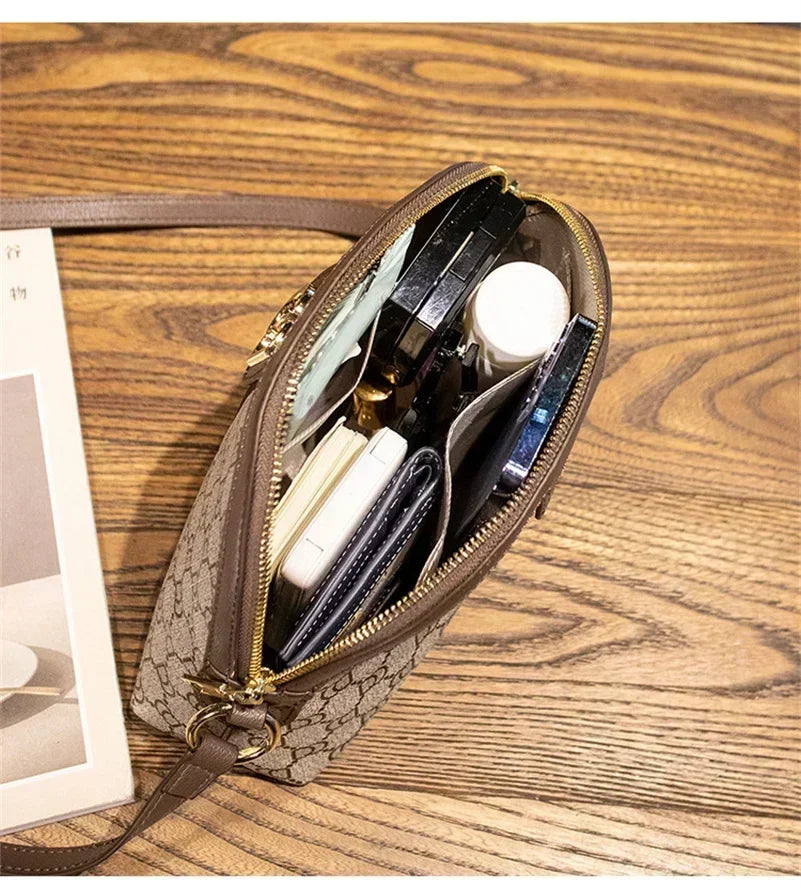 Designer fashion  Women Shoulder Bags Ophidia Small Shell Crossbody Luxury Hand Printed Presbyopia tote bag A BG1