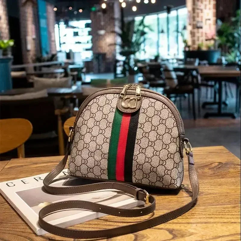 Designer fashion  Women Shoulder Bags Ophidia Small Shell Crossbody Luxury Hand Printed Presbyopia tote bag A BG1