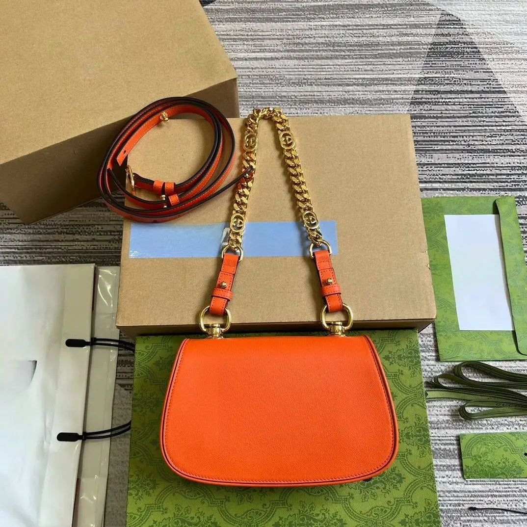 2025 New Style High-End Leather Commuter Bag, Versatile for Crossbody or Handbag, Minimalist Design YD