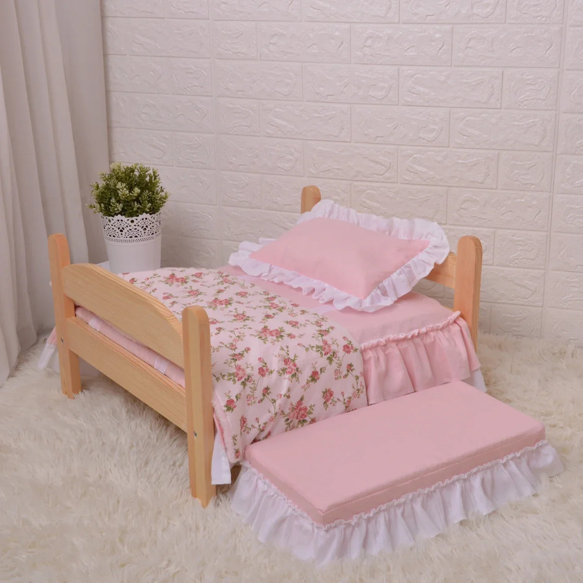 Cute Solid Wood Pet Bed Dog Comfortable Bed Free Full Set of Bedding Pet Supplies Removable and Washable Pet Bed